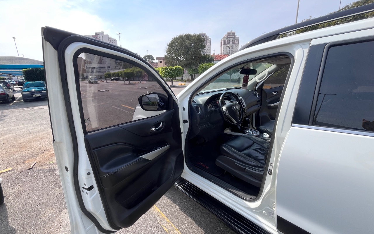 imagem-https://www.socarrao.com.br/sc-vehicle-images-prod/3798896/1789300724206-SU1HXzA4NTcuanBlZw.jpeg