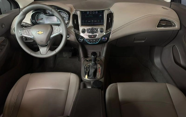 imagem-https://www.socarrao.com.br/sc-vehicle-images-prod/3798961/1789305473109-8462441_7_B_6014ceecfd.jpeg