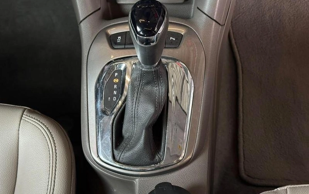 imagem-https://www.socarrao.com.br/sc-vehicle-images-prod/3798961/1789305473116-8462441_14_B_de7fda1a97.jpeg