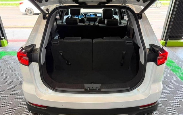imagem-https://www.socarrao.com.br/sc-vehicle-images-prod/3799127/1789395206514-8370163_4_B_e6867d5cb5.jpeg