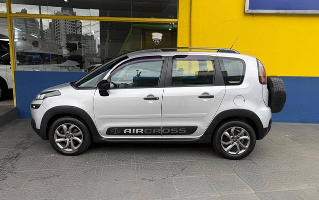 imagem-https://www.socarrao.com.br/sc-vehicle-images-prod/3799193/1789315530212-9d54d895e294471ca14117b78e0361b9_1789314957440.jpg