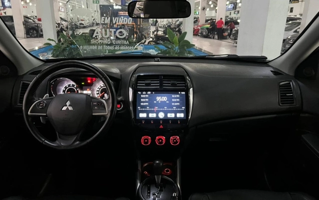 imagem-https://www.socarrao.com.br/sc-vehicle-images-prod/3799324/1789323143503-8_061754.jpg