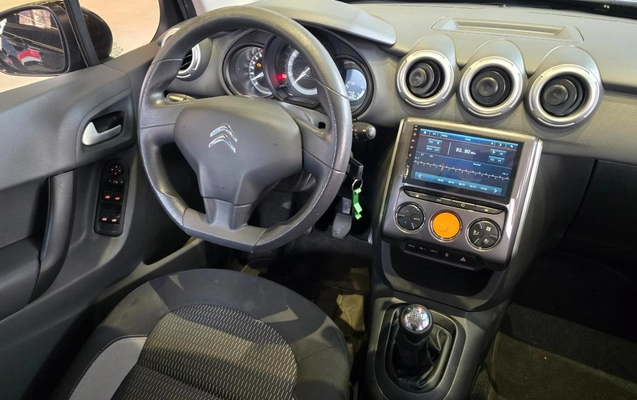 imagem-https://www.socarrao.com.br/sc-vehicle-images-prod/3799391/1789328085845-ODI4ODU0NF8zX1dfYjZjYTQzYjZkZS5qcGVn.jpeg