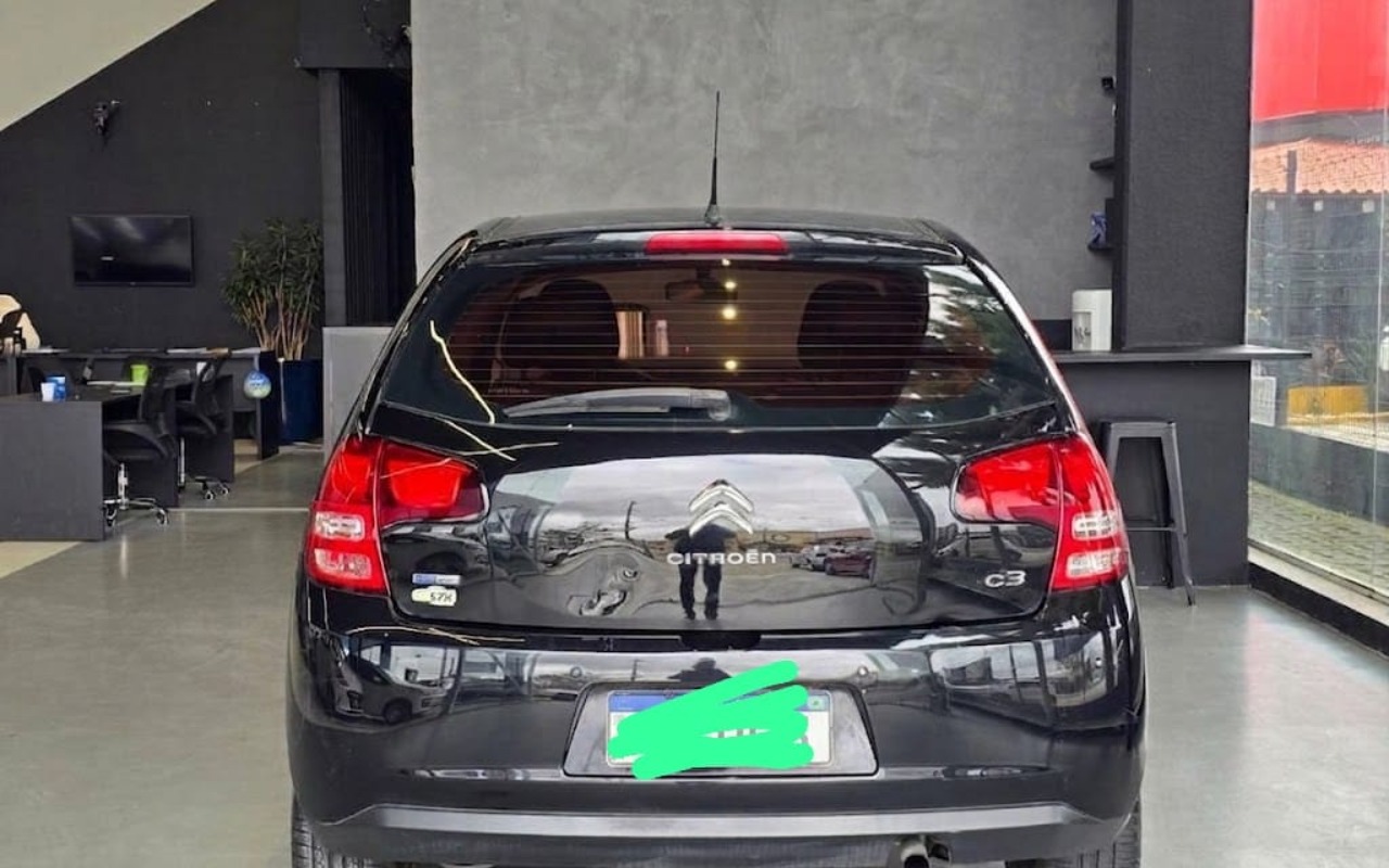 imagem-https://www.socarrao.com.br/sc-vehicle-images-prod/3799391/1789328086144-SU1HLTIwMjYwOTA4LVdBMDAyNC5qcGc.jpg