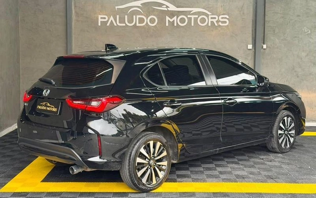 imagem-https://www.socarrao.com.br/sc-vehicle-images-prod/3799423/1789332687231-8472544_2_B_6f2e82395a.jpeg
