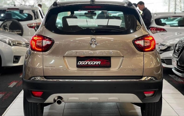 imagem-https://www.socarrao.com.br/sc-vehicle-images-prod/3799590/1789340657322-8461705_5_B_ba8196840b.jpeg