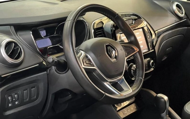 imagem-https://www.socarrao.com.br/sc-vehicle-images-prod/3799590/1789340657336-8461705_8_B_ff9dcbbef6.jpeg