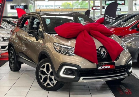 Renault Captur 2022 Bege — foto 1 de 3