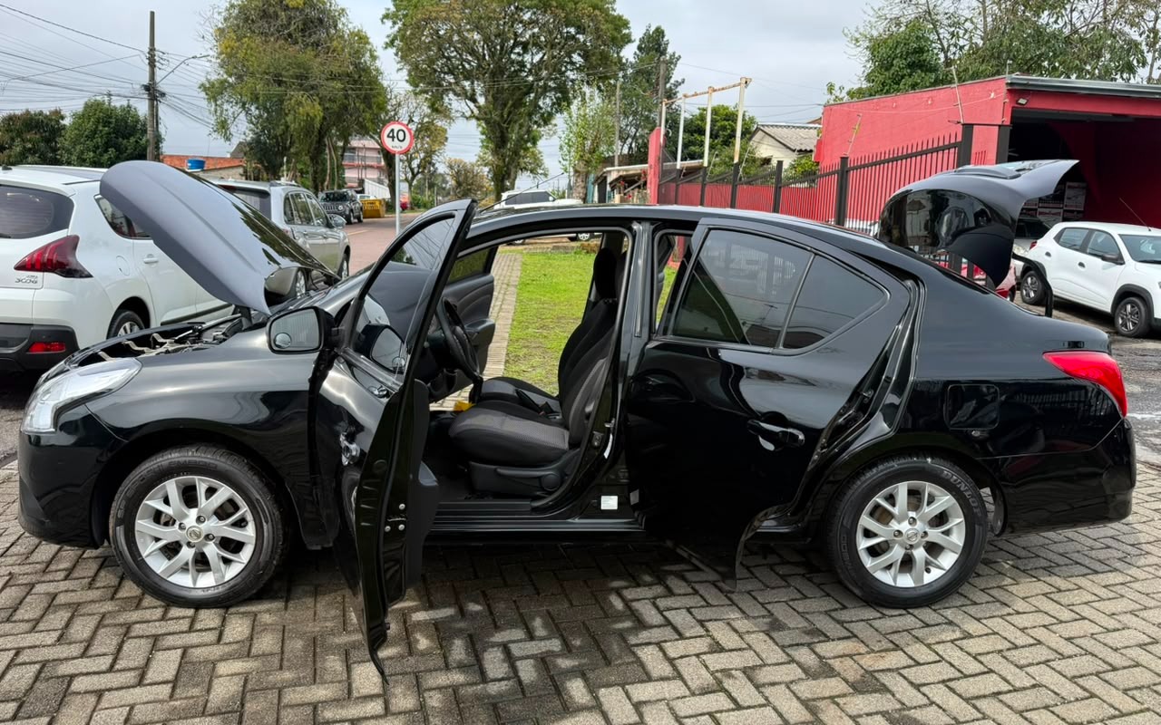 imagem-https://www.socarrao.com.br/sc-vehicle-images-prod/3799591/1789344719994-V2hhdHNBcHAgSW1hZ2UgMjAyNi0wOS0xMiBhdCAyMy4wMi41Mi5qcGVn.jpeg