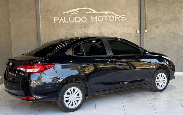 imagem-https://www.socarrao.com.br/sc-vehicle-images-prod/3799655/1789351204652-8353579_3_B_43f7ba1f17.jpeg