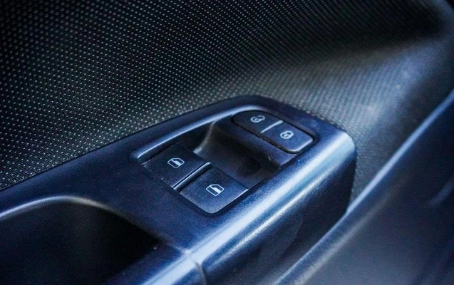 imagem-https://www.socarrao.com.br/sc-vehicle-images-prod/38048/1789131847664-7406068_0_B_613cd51353.jpeg