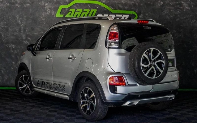 imagem-https://www.socarrao.com.br/sc-vehicle-images-prod/38058/1787938615886-7542437_17_B_8de3fcd818.jpeg