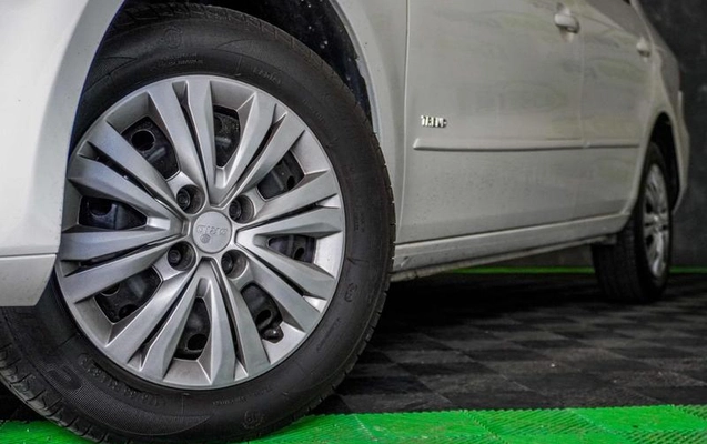 imagem-https://www.socarrao.com.br/sc-vehicle-images-prod/38059/1789131359779-7408300_2_B_54a3a22db2.jpeg