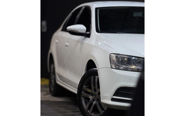 imagem-https://www.socarrao.com.br/sc-vehicle-images-prod/3806923/1789382181223-2_073347.jpg