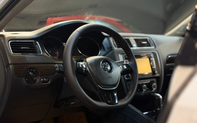 imagem-https://www.socarrao.com.br/sc-vehicle-images-prod/3806923/1789382181234-2_073351.jpg
