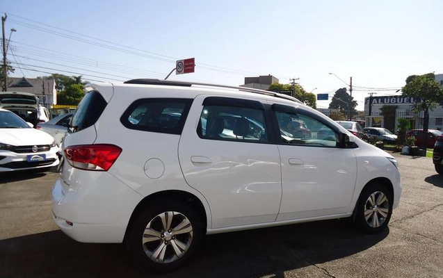imagem-https://www.socarrao.com.br/sc-vehicle-images-prod/3806931/1789382627002-8342464_4_B_cee7a100a7.jpeg