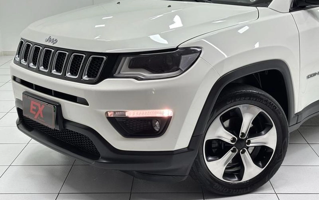 imagem-https://www.socarrao.com.br/sc-vehicle-images-prod/3807176/1789385882781-7809731_13_B_aa8aac822e.jpeg