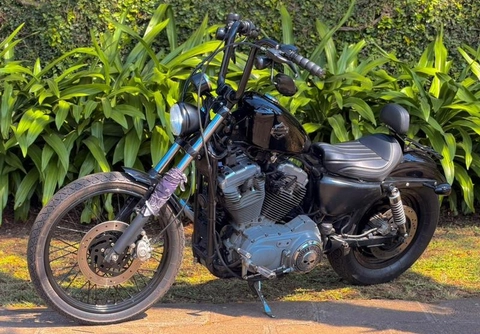 Harley-Davidson XL 883 CUSTOM 2005 Preto — foto 1 de 3