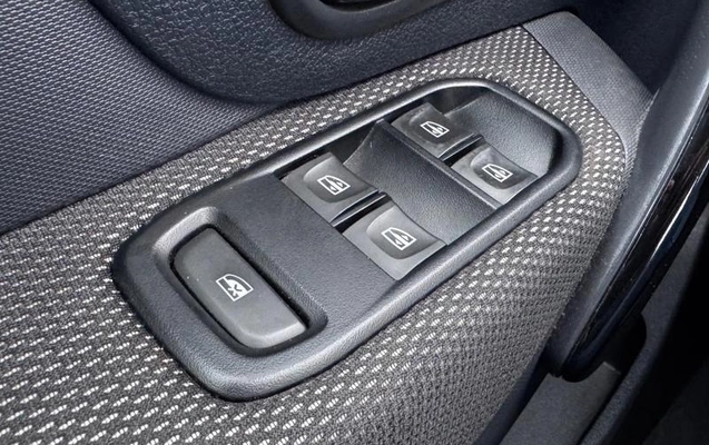 imagem-https://www.socarrao.com.br/sc-vehicle-images-prod/3808343/1789389425410-8467463_13_B_3654769436.jpeg