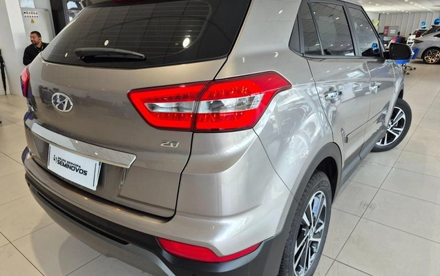 imagem-https://www.socarrao.com.br/sc-vehicle-images-prod/3808372/1789389548009-8472892_17_B_aecd5a0818.jpeg