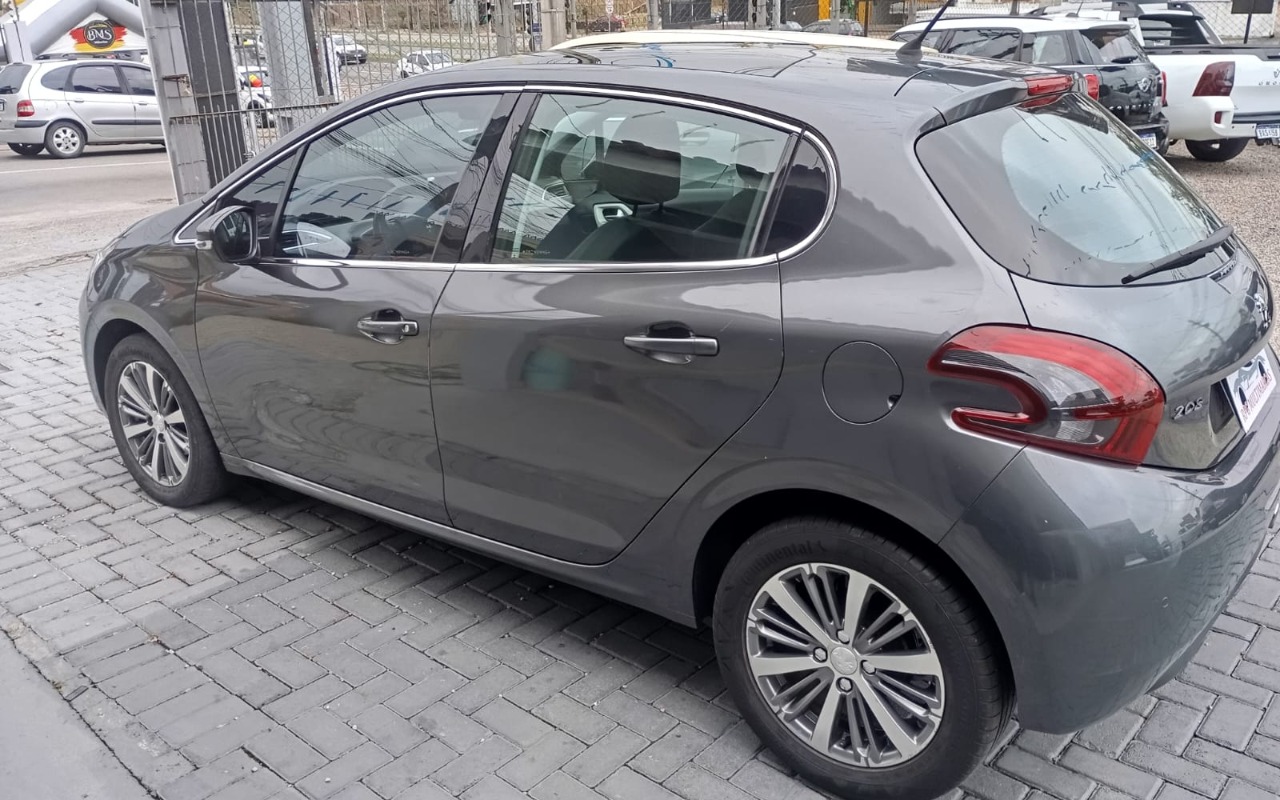 imagem-https://www.socarrao.com.br/sc-vehicle-images-prod/3808418/1789389746860-V2hhdHNBcHAgSW1hZ2UgMjAyNi0wNy0xNCBhdCAwOS41MC4wOSAoMikuanBlZw.jpeg