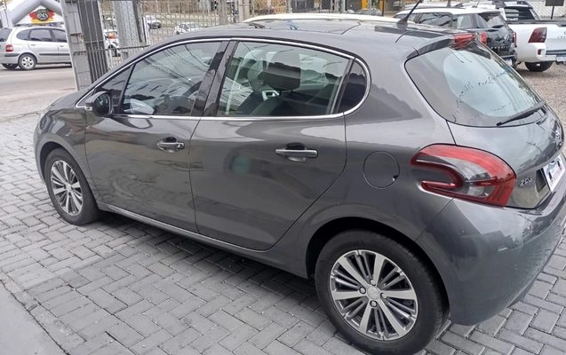 imagem-https://www.socarrao.com.br/sc-vehicle-images-prod/3808418/1789389746860-V2hhdHNBcHAgSW1hZ2UgMjAyNi0wNy0xNCBhdCAwOS41MC4wOSAoMikuanBlZw.jpeg