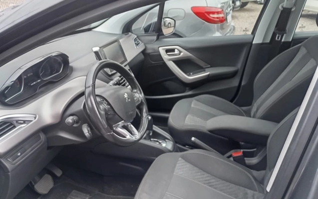 imagem-https://www.socarrao.com.br/sc-vehicle-images-prod/3808418/1789389747116-V2hhdHNBcHAgSW1hZ2UgMjAyNi0wNy0xNCBhdCAwOS41MC4xMCAoMikuanBlZw.jpeg