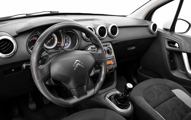 imagem-https://www.socarrao.com.br/sc-vehicle-images-prod/3808425/1789389759913-19a157537b2746e4a80a4cf96dc50c22_1787582271203.jpg