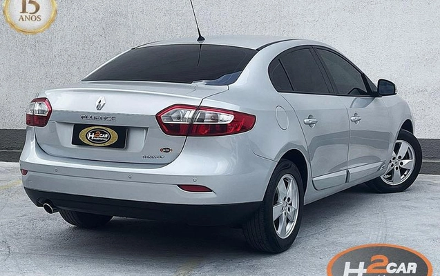imagem-https://www.socarrao.com.br/sc-vehicle-images-prod/3808484/1789651533813-8015712_8_B_fed9472e6a.jpeg