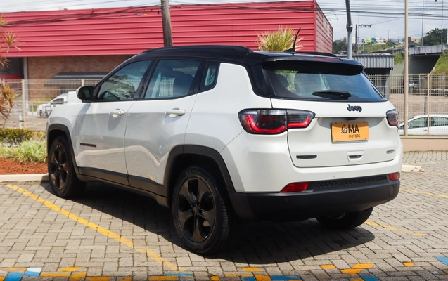 imagem-https://www.socarrao.com.br/sc-vehicle-images-prod/3808731/1790020788567-e6958cc468034eac97acb8f9140365a6_1790020648164.jpg