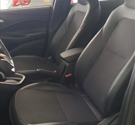 imagem-https://www.socarrao.com.br/sc-vehicle-images-prod/3808872/1789391131814-cb6da905-3ce7-4b48-90b2-25dc344c49c820260914094753.jpeg