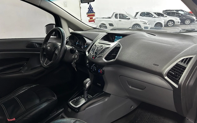imagem-https://www.socarrao.com.br/sc-vehicle-images-prod/3808887/1789391158151-a189d8bd250e49c5a6c9bf4d047488f5_1780580788810.jpg