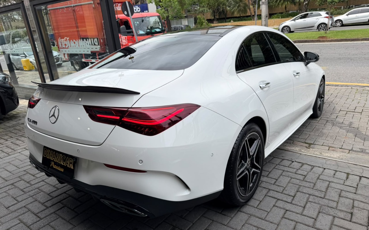 imagem-https://www.socarrao.com.br/sc-vehicle-images-prod/3808910/1789391236281-V2hhdHNBcHAgSW1hZ2UgMjAyNi0wOS0xMiBhdCAxMy4wNy40NyAoMSkuanBlZw.jpeg