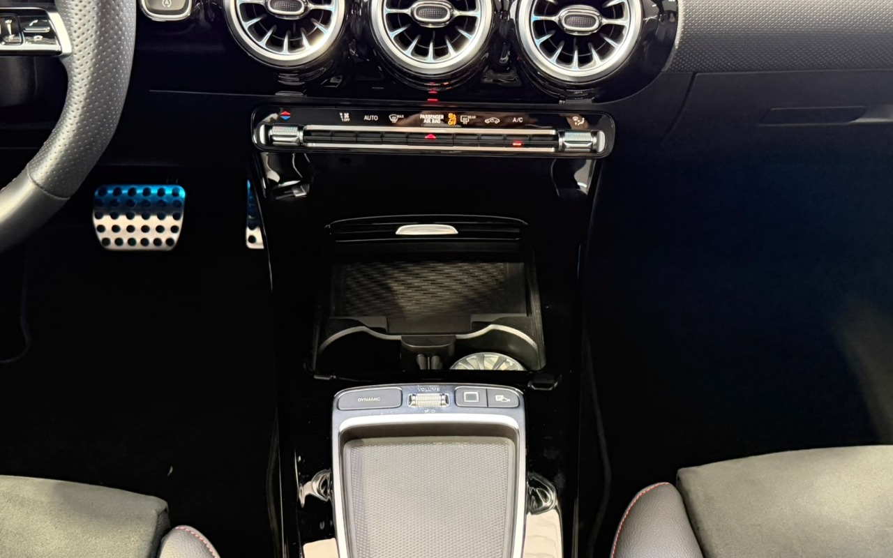 imagem-https://www.socarrao.com.br/sc-vehicle-images-prod/3808910/1789393760389-V2hhdHNBcHAgSW1hZ2UgMjAyNi0wOS0xMiBhdCAxMy4wNy40NiAoMykuanBlZw.jpeg