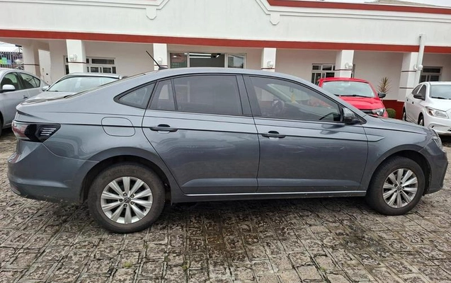 imagem-https://www.socarrao.com.br/sc-vehicle-images-prod/3809010/1789500346266-8473098_8_B_6d8673aecb.jpeg