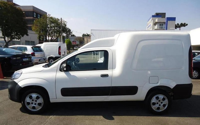 imagem-https://www.socarrao.com.br/sc-vehicle-images-prod/3809092/1790003537767-8346938_1_B_7130ae7076.jpeg
