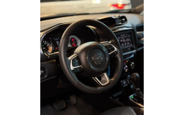 imagem-https://www.socarrao.com.br/sc-vehicle-images-prod/3809687/1789392612612-1_065232.jpg