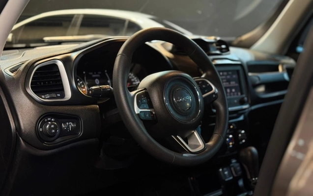imagem-https://www.socarrao.com.br/sc-vehicle-images-prod/3809687/1789392612625-1_065251.jpg
