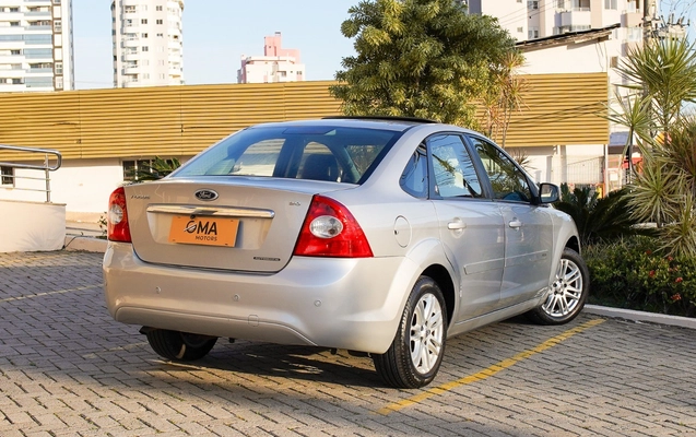 imagem-https://www.socarrao.com.br/sc-vehicle-images-prod/3809704/1789392682146-317b84030efd41d6a096f23163327e83_1789392532566.jpg
