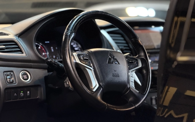 imagem-https://www.socarrao.com.br/sc-vehicle-images-prod/3809837/1789392943026-1_094231.jpg