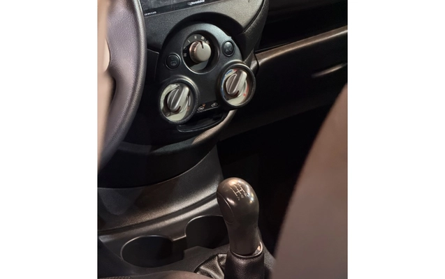 imagem-https://www.socarrao.com.br/sc-vehicle-images-prod/3809857/1789393003994-2_125600.jpg