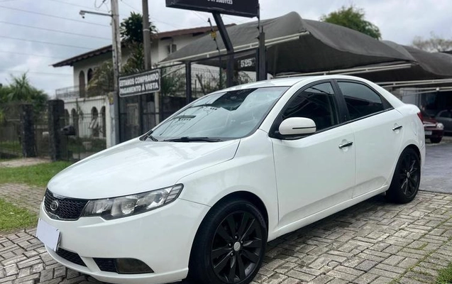 imagem-https://www.socarrao.com.br/sc-vehicle-images-prod/3810042/1789393474599-8435275_2_B_8ba57e5279.jpeg