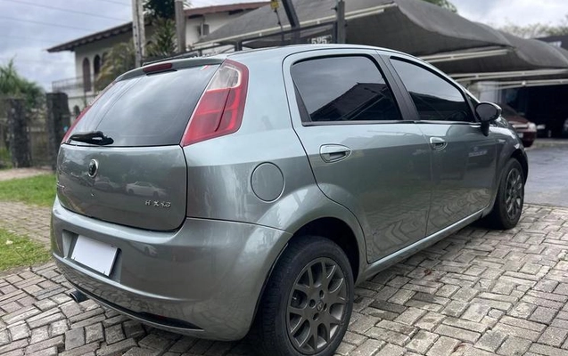 imagem-https://www.socarrao.com.br/sc-vehicle-images-prod/3810053/1789393596722-8448307_8_B_11fae9f2da.jpeg
