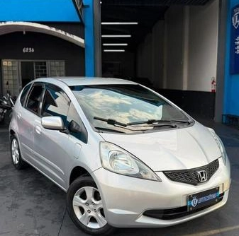Honda Fit 2010 Prata — foto 1 de 3