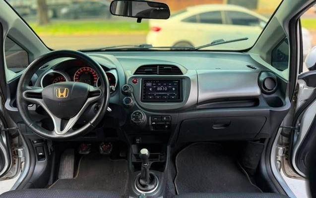 imagem-https://www.socarrao.com.br/sc-vehicle-images-prod/3810054/1789581381182-8473340_7_B_f727fd58ed.jpeg