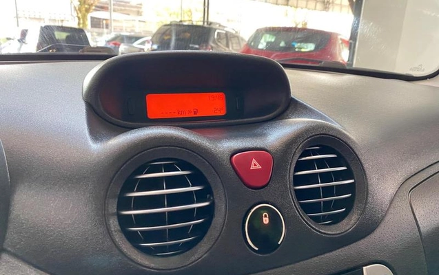 imagem-https://www.socarrao.com.br/sc-vehicle-images-prod/3810110/1789393717925-8207260_13_B_b8598f2d98.jpeg