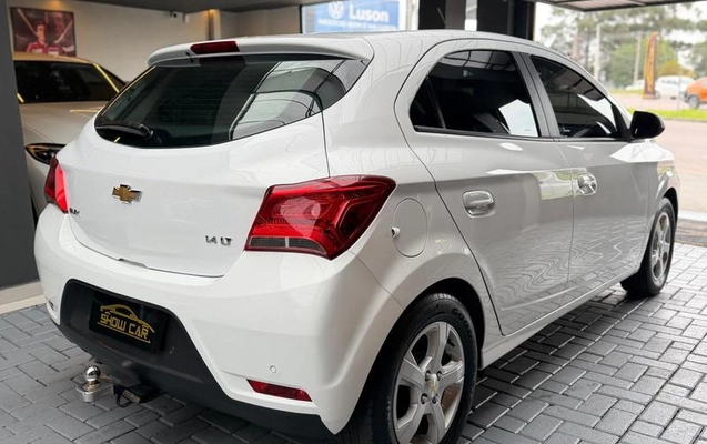 imagem-https://www.socarrao.com.br/sc-vehicle-images-prod/3810129/1789393752138-8465111_9_B_982aeb27e1.jpeg