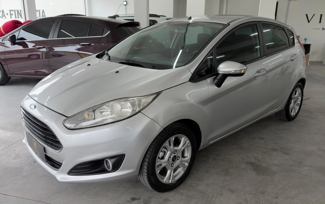 imagem-https://www.socarrao.com.br/sc-vehicle-images-prod/3810383/1789394446061-ZjAzODVmMDktYTUzZC00OWVjLTllMzYtMWFjYWU1ZDQxMzJjLmpwZw.jpg