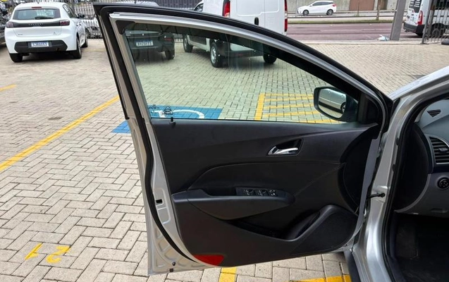 imagem-https://www.socarrao.com.br/sc-vehicle-images-prod/3810392/1789581936116-8473402_1_B_7d7459f647.jpeg