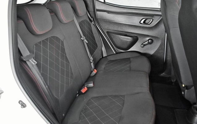 imagem-https://www.socarrao.com.br/sc-vehicle-images-prod/3810411/1789400327583-8335418_7_B_f910f6d970.jpeg